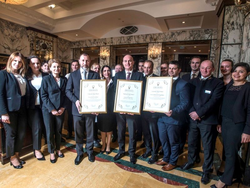 Novosti članova: Riznica nagrada hotela Esplanade obogaćena je s tri nova hotelijerska Oscara